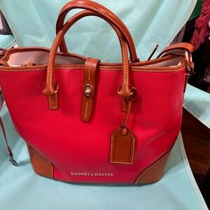 Dooney & Bourke Shelby